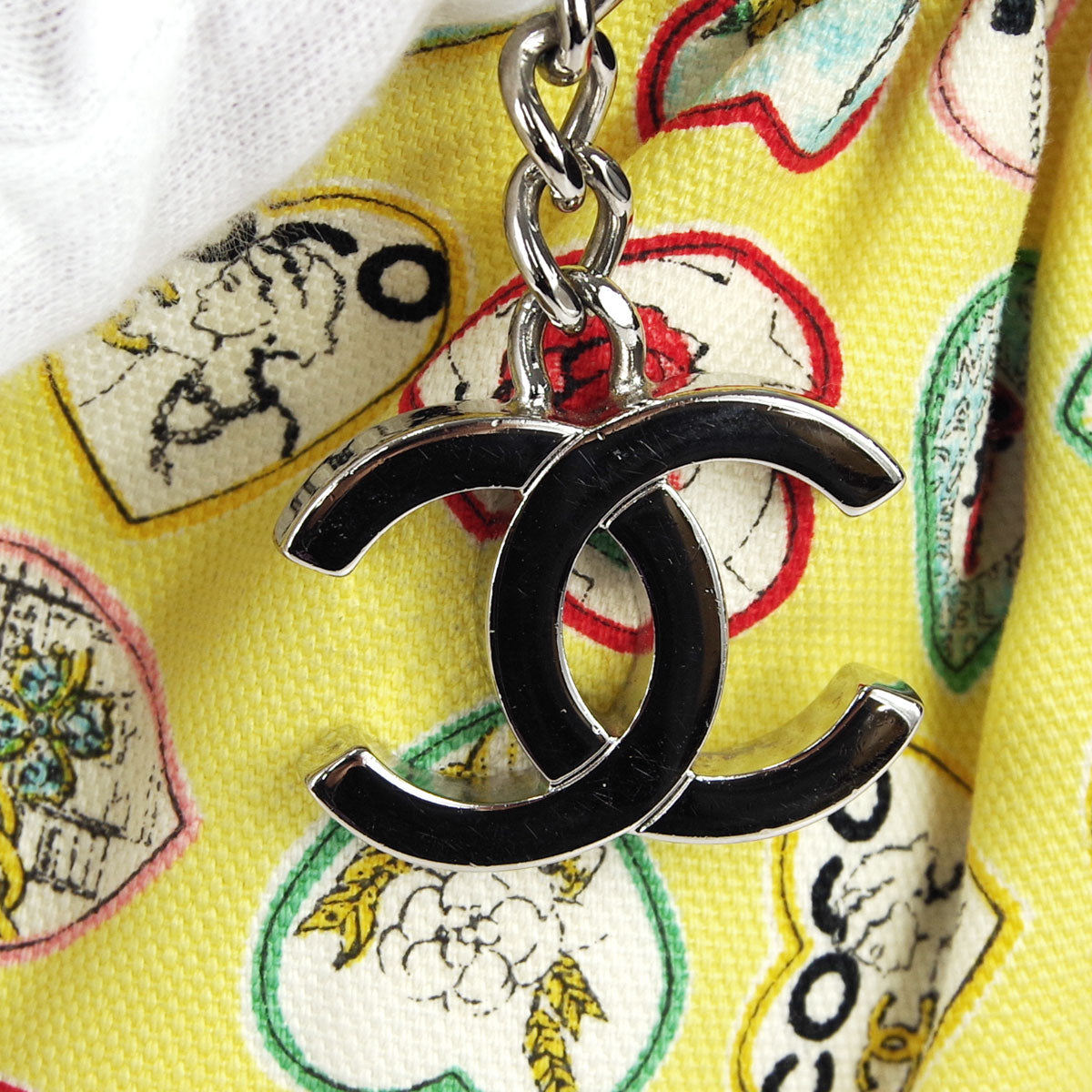 Chanel * 2005-2006 Valentine Chain Handbag Yellow Canvas