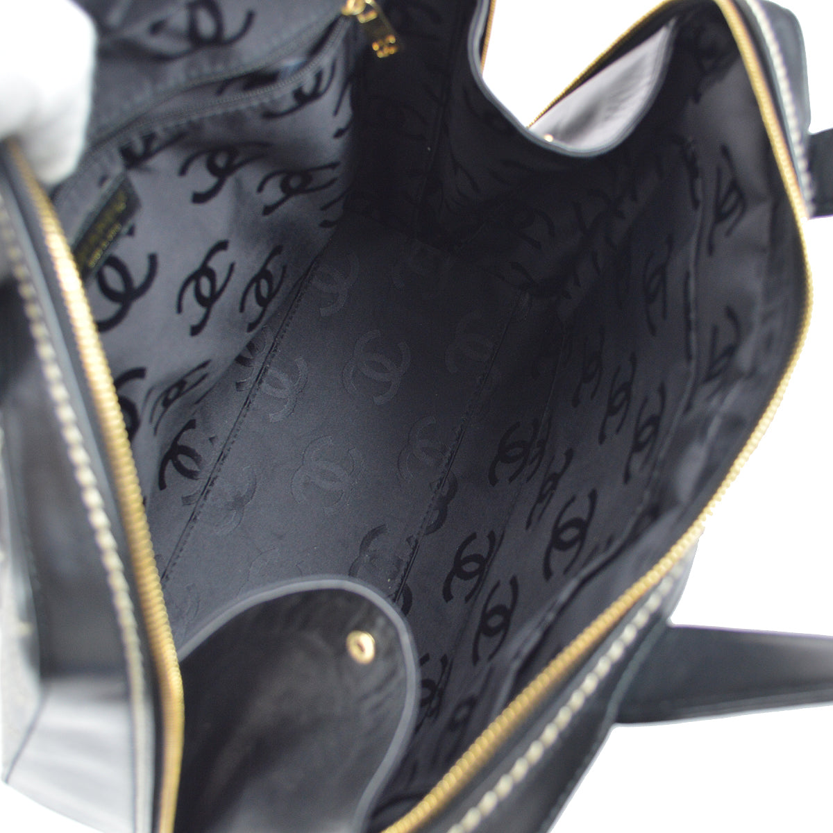 Chanel 2001-2003 Wild Stitch Handbag 31 Black Calfskin