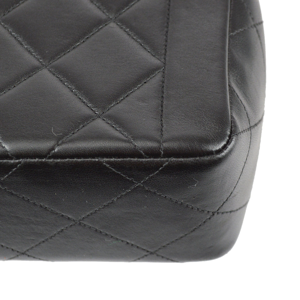 Chanel 1994-1996 Border Flap Bag Medium Black Lambskin