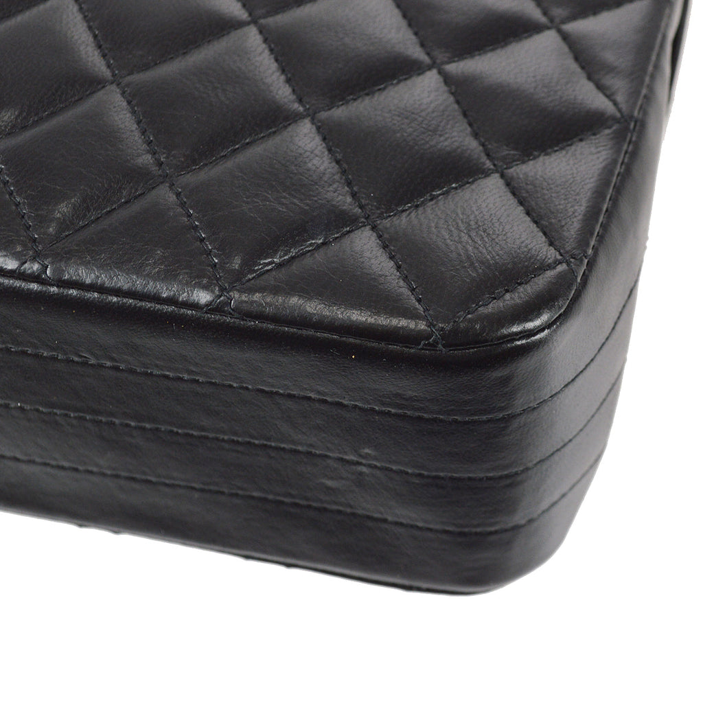 Chanel 1994-1996 Round Flap Bag Small Black Lambskin