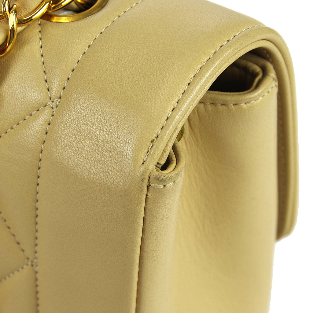 Chanel * 1994-1996 Small Diana Flap Bag Beige Lambskin