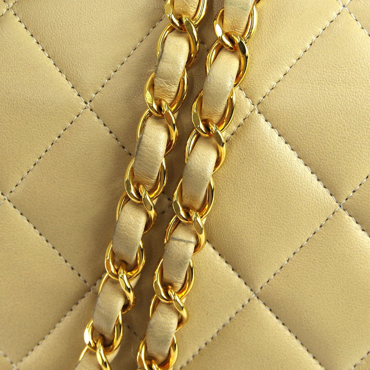 Chanel * 1994-1996 Small Diana Flap Bag Beige Lambskin