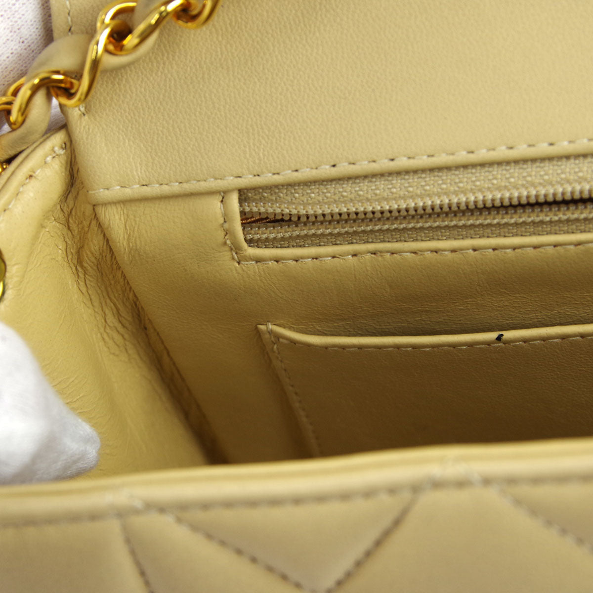 Chanel * 1994-1996 Small Diana Flap Bag Beige Lambskin