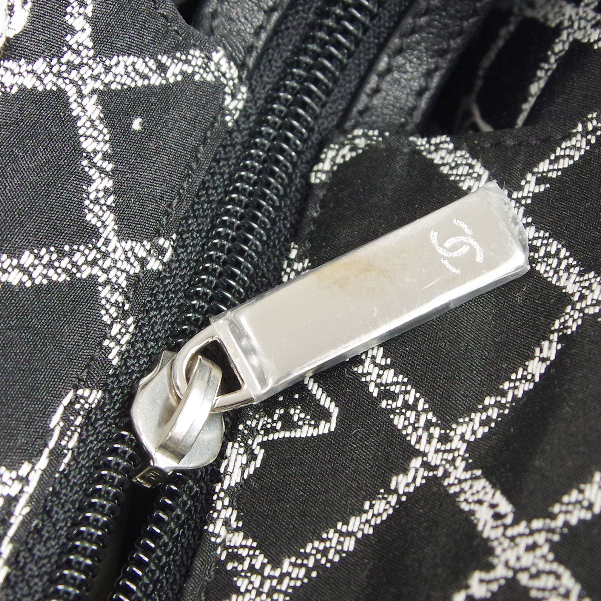 Chanel * 2008-2009 Essential Tote Bag 40 Black Calfskin