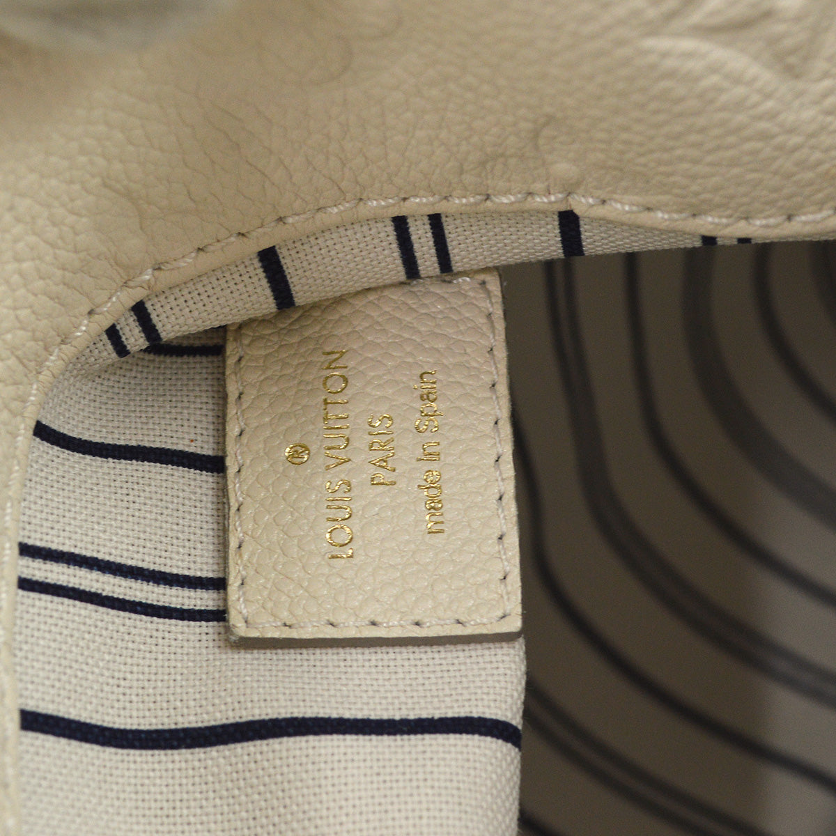 Louis Vuitton 2011 White Monogram Empreinte Artsy MM M93449