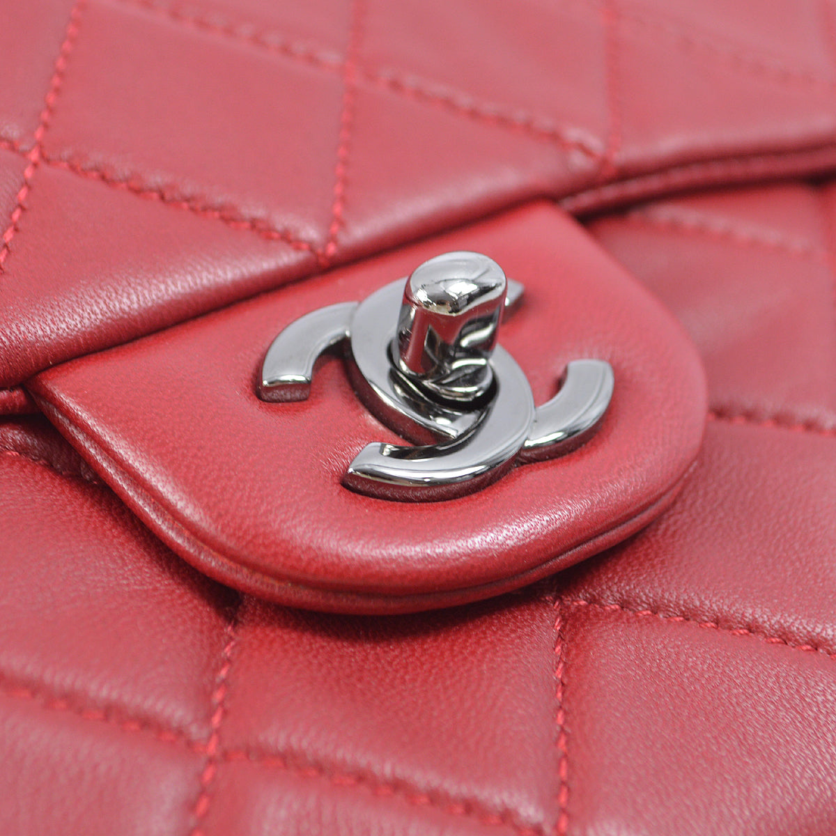 Chanel 2013-2014 Red Lambskin Medium Hula Hoop Handbag