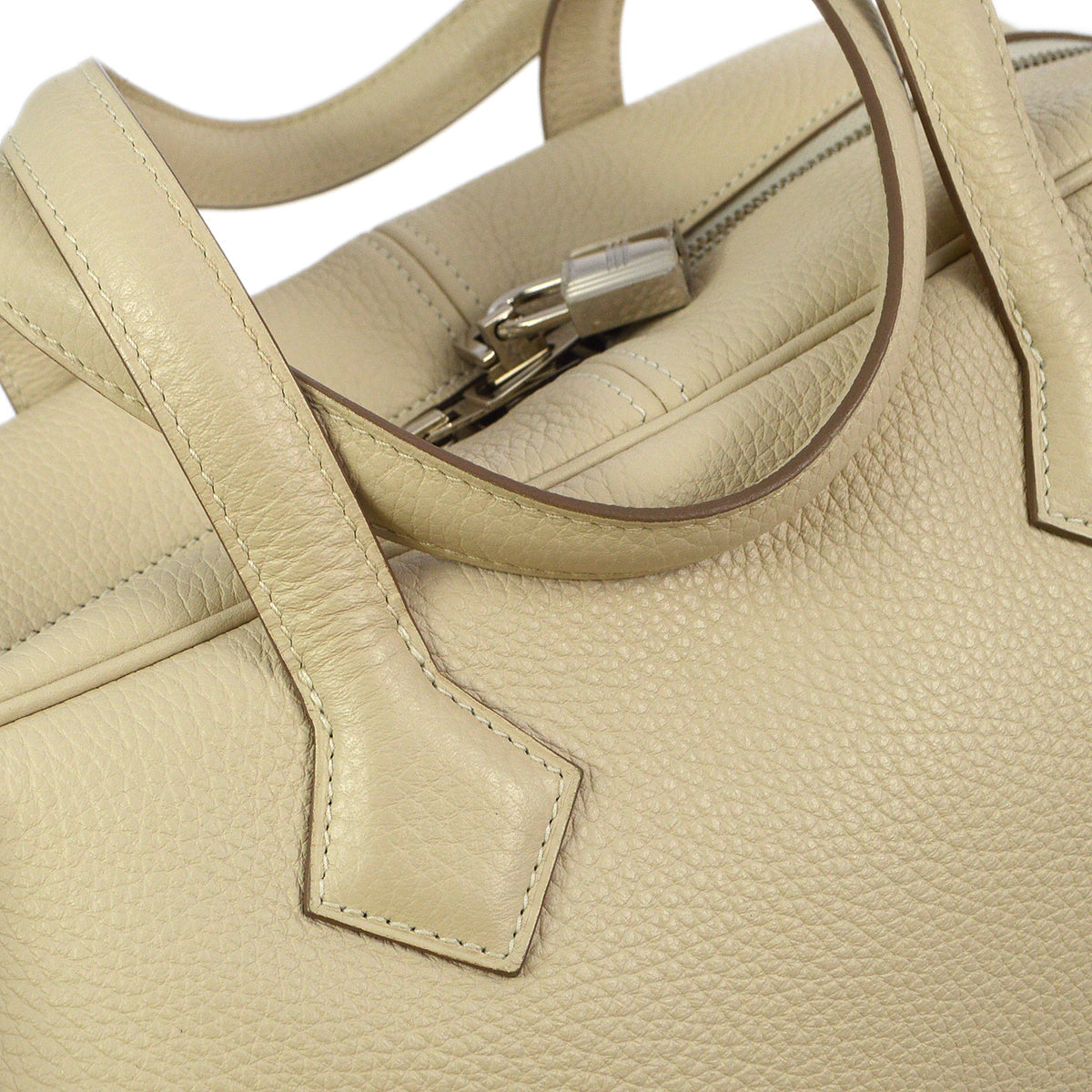 Hermes 2015 Craie Taurillon Clemence Victoria 35 Handbag