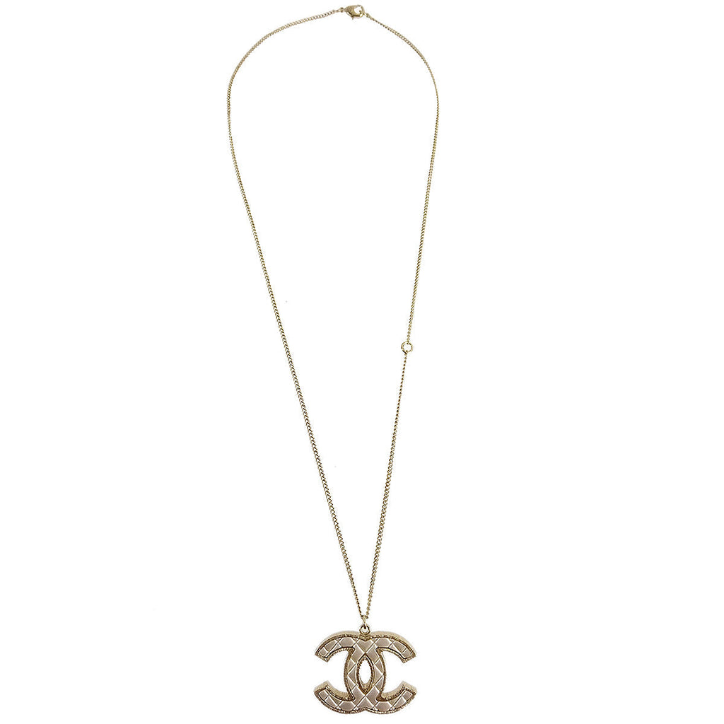 Chanel Gold CC Pendant Necklace B17V