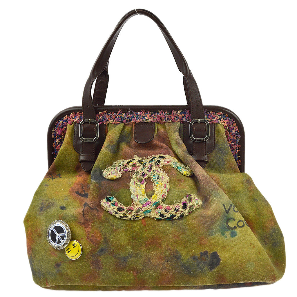 Chanel 2015-2016 Khaki Green Canvas Graffiti On The Pavement Tote Handbag