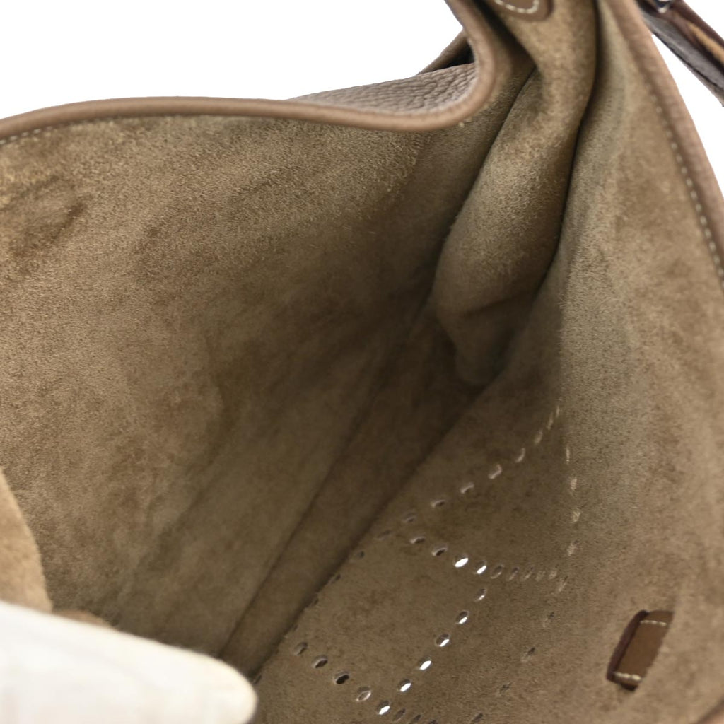 Hermes 2010 Etoupe Taurillon Clemence Evelyne 3 GM Shoulder Bag