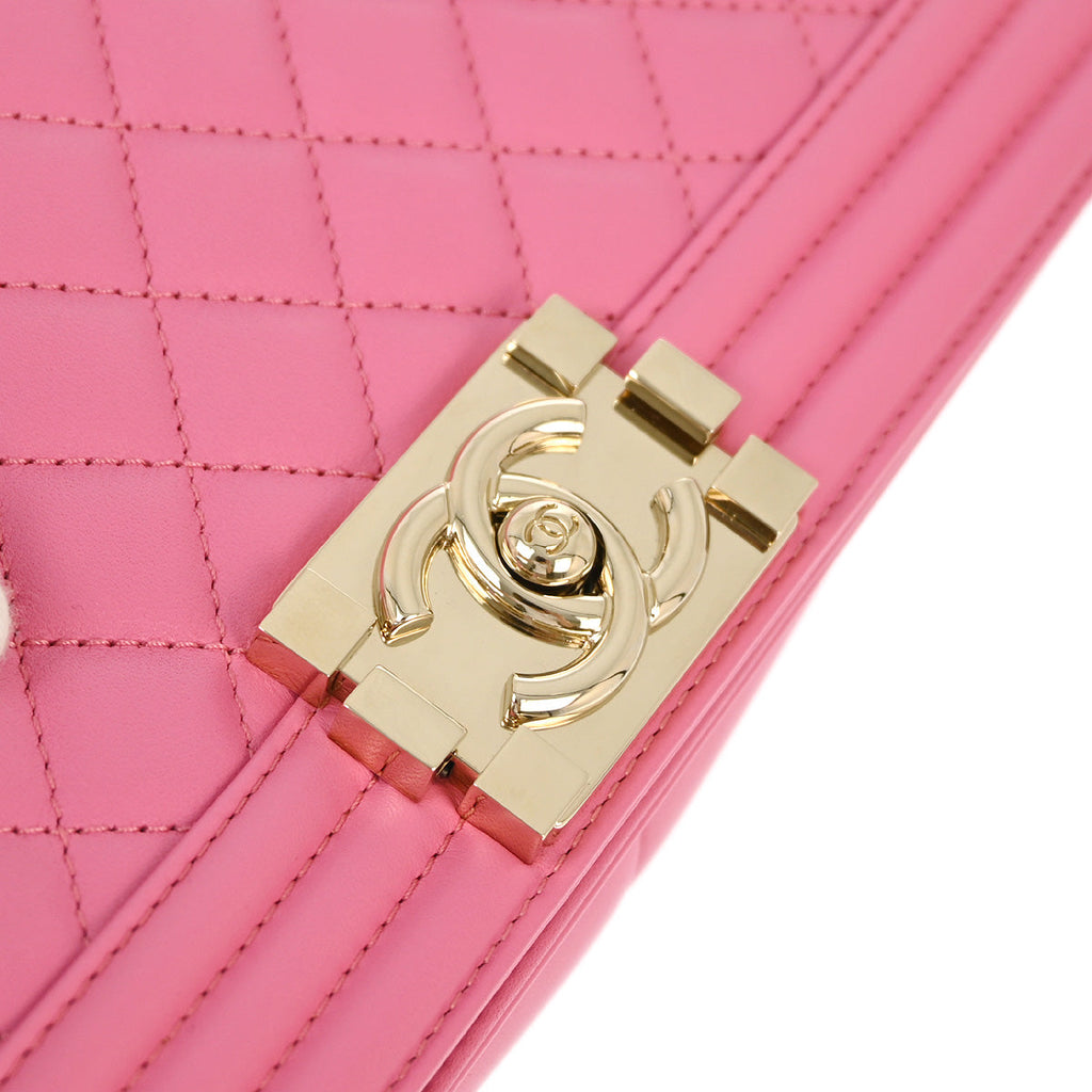 Medium Boy Chanel 2018-2019 Pink Calfskin Chain Shoulder Bag
