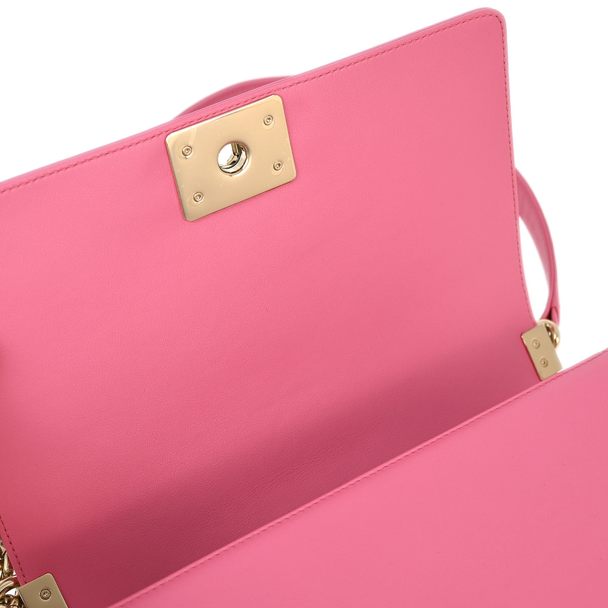 Medium Boy Chanel 2018-2019 Pink Calfskin Chain Shoulder Bag