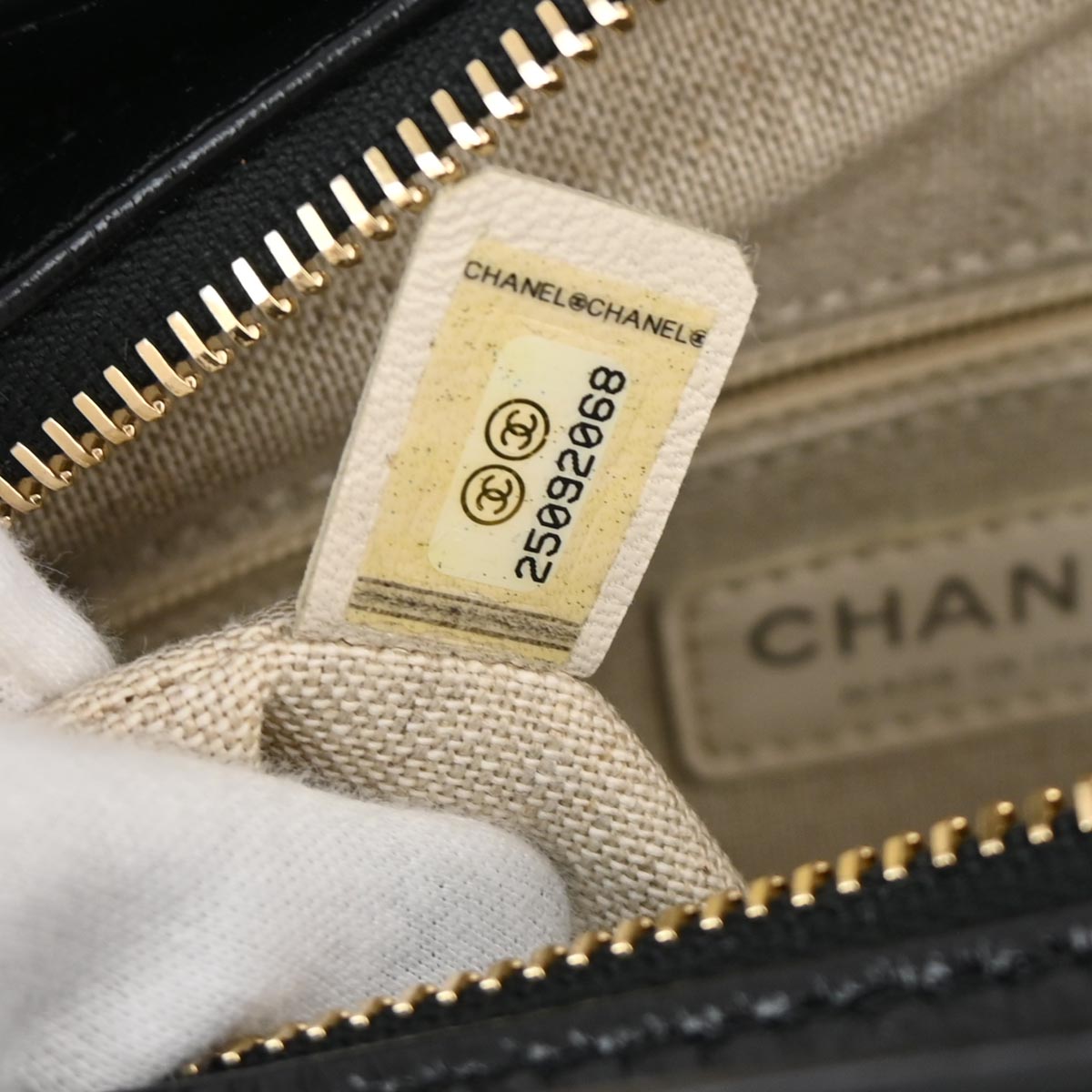 Chanel 2018 Black Tweed Calfskin Medium Gabrielle Shoulder Bag