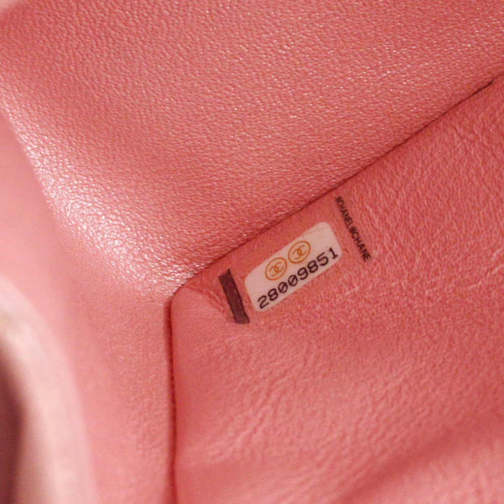 Chanel 2019 Pink Caviar Jumbo Classic Double Flap Shoulder Bag