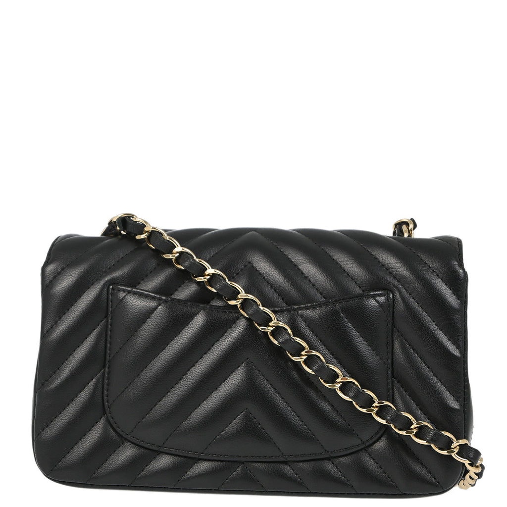 Chanel 2018-2019 Black Lambskin Chevron Classic Single Flap Shoulder Bag