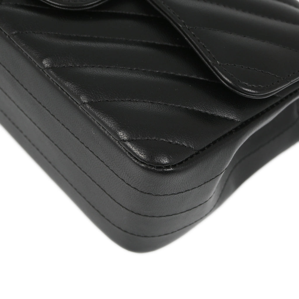 Chanel 2018-2019 Black Lambskin Chevron Classic Single Flap Shoulder Bag