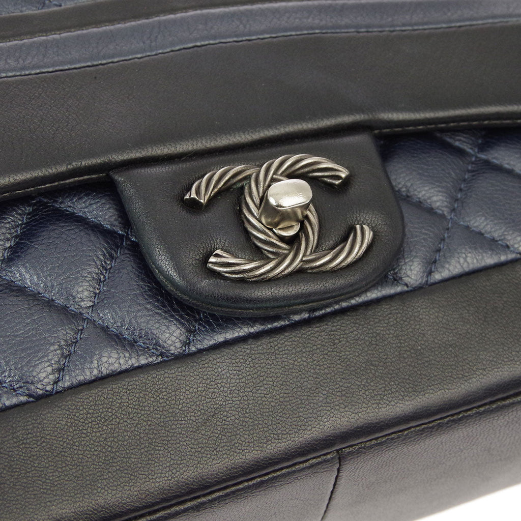 Chanel 2017-2018 Black Blue Lambskin Single Flap Shoulder Bag
