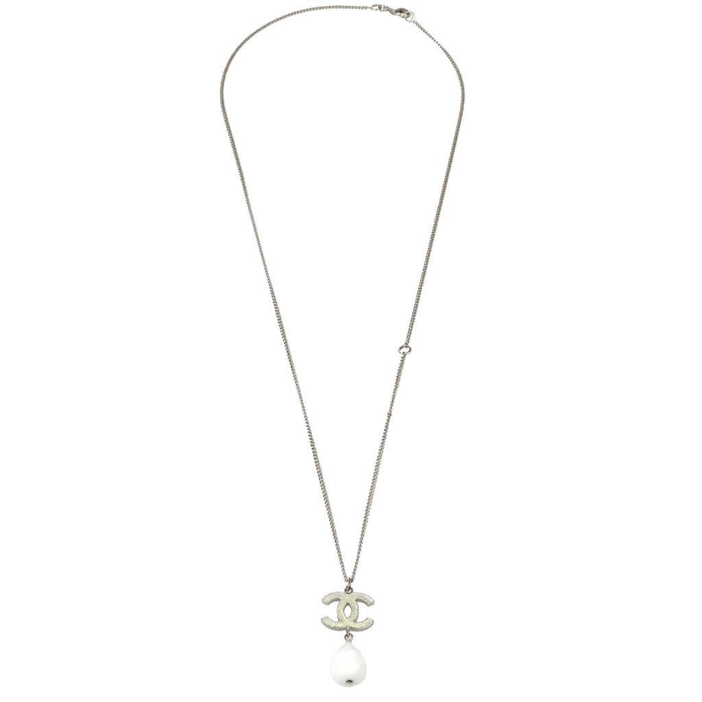 Chanel CC Chain Necklace Silver White B10A