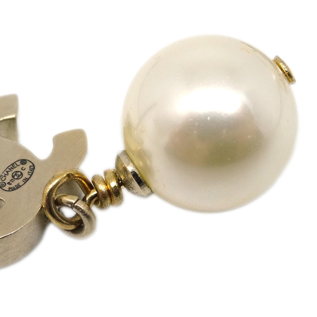 Chanel Dangle Piercing Earrings Costume Pearl Gold B11C