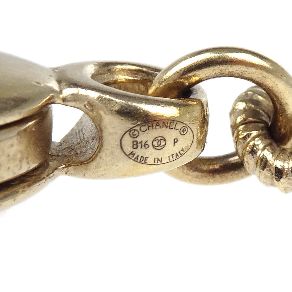 Chanel Gold Key Holder Bag Charm CC Small Good B16P