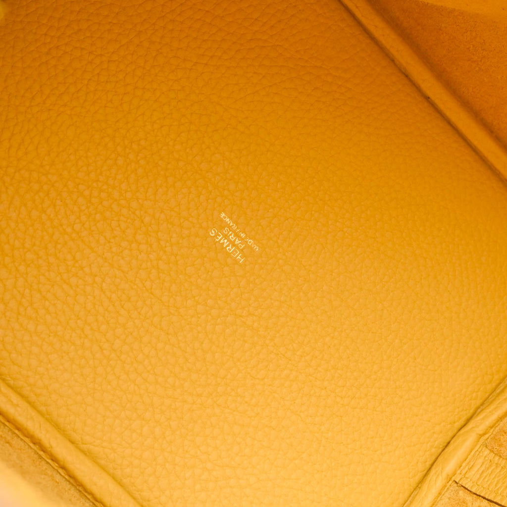 Hermes 2019 Jaune Taurillon Clemence Picotin Lock 22 MM Handbag