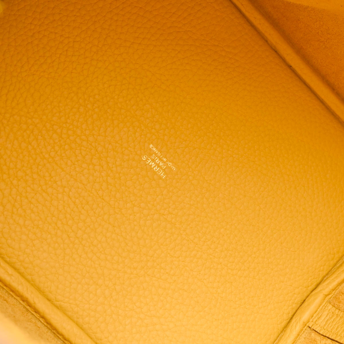 Hermes 2019 Jaune Taurillon Clemence Picotin Lock 22 MM Handbag