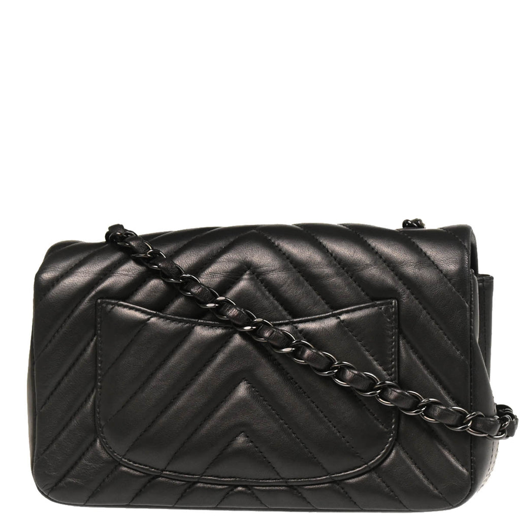 Chanel 2015-2016 Black Lambskin Chevron Single Flap Shoulder Bag