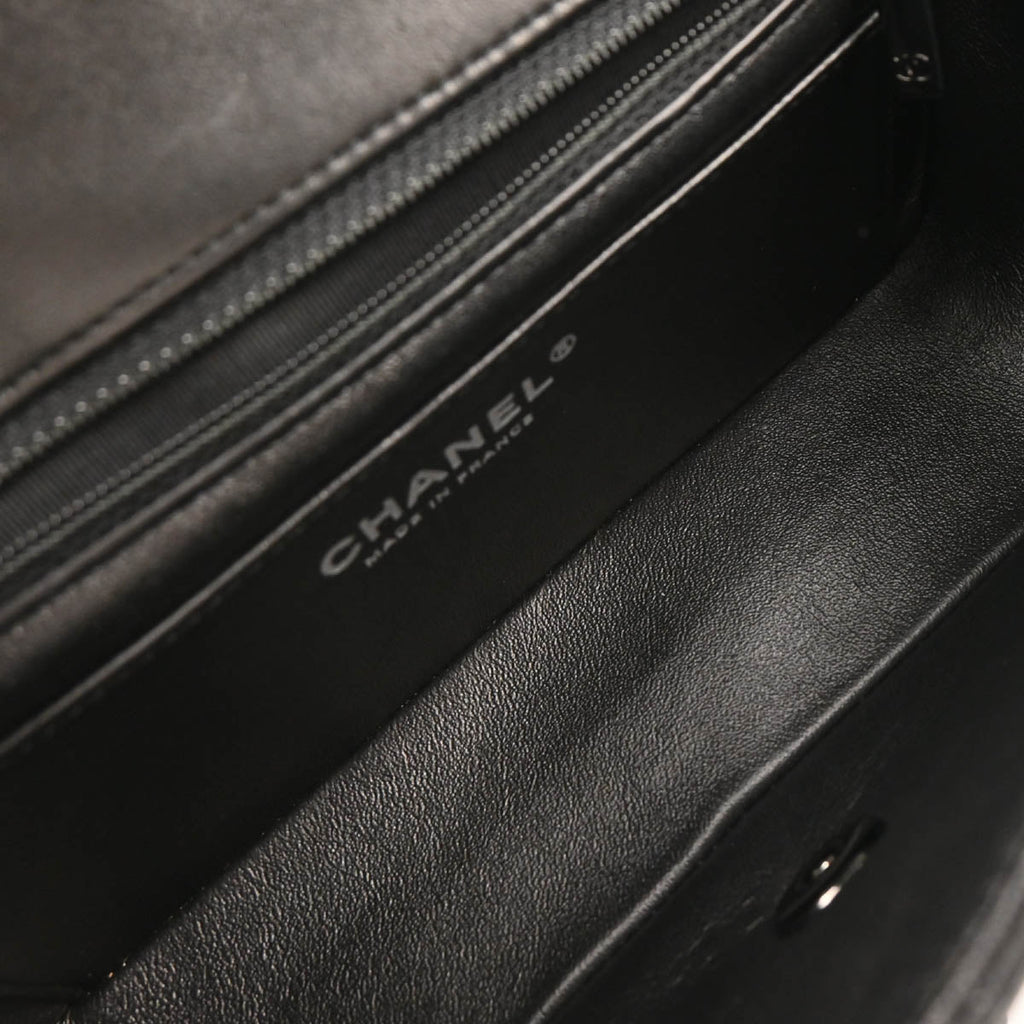 Chanel 2015-2016 Black Lambskin Chevron Single Flap Shoulder Bag