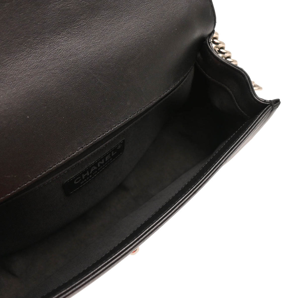 Boy Chanel 2017-2018 Black Calfskin Chevron Medium Shoulder Bag