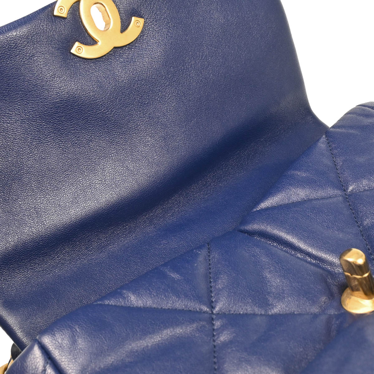 Chanel 2019 Navy Calfskin 19 Dix-neuf 2way Shoulder Handbag Bag