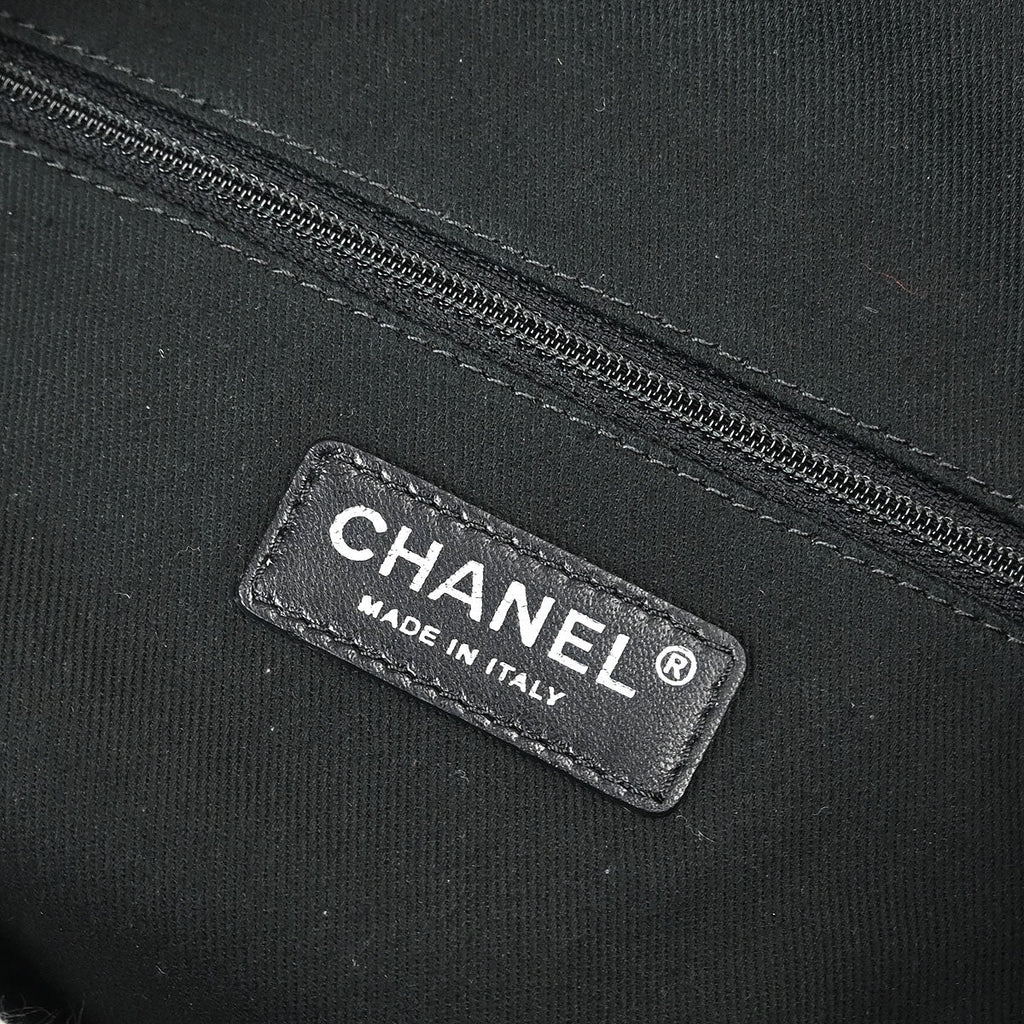 Chanel 2014-2015 Black Calfskin Mesh CC Chain Tote Handbag