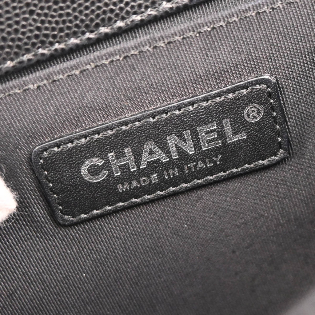 Boy Chanel 2017-2018 Black Caviar Chevron Medium Shoulder Bag