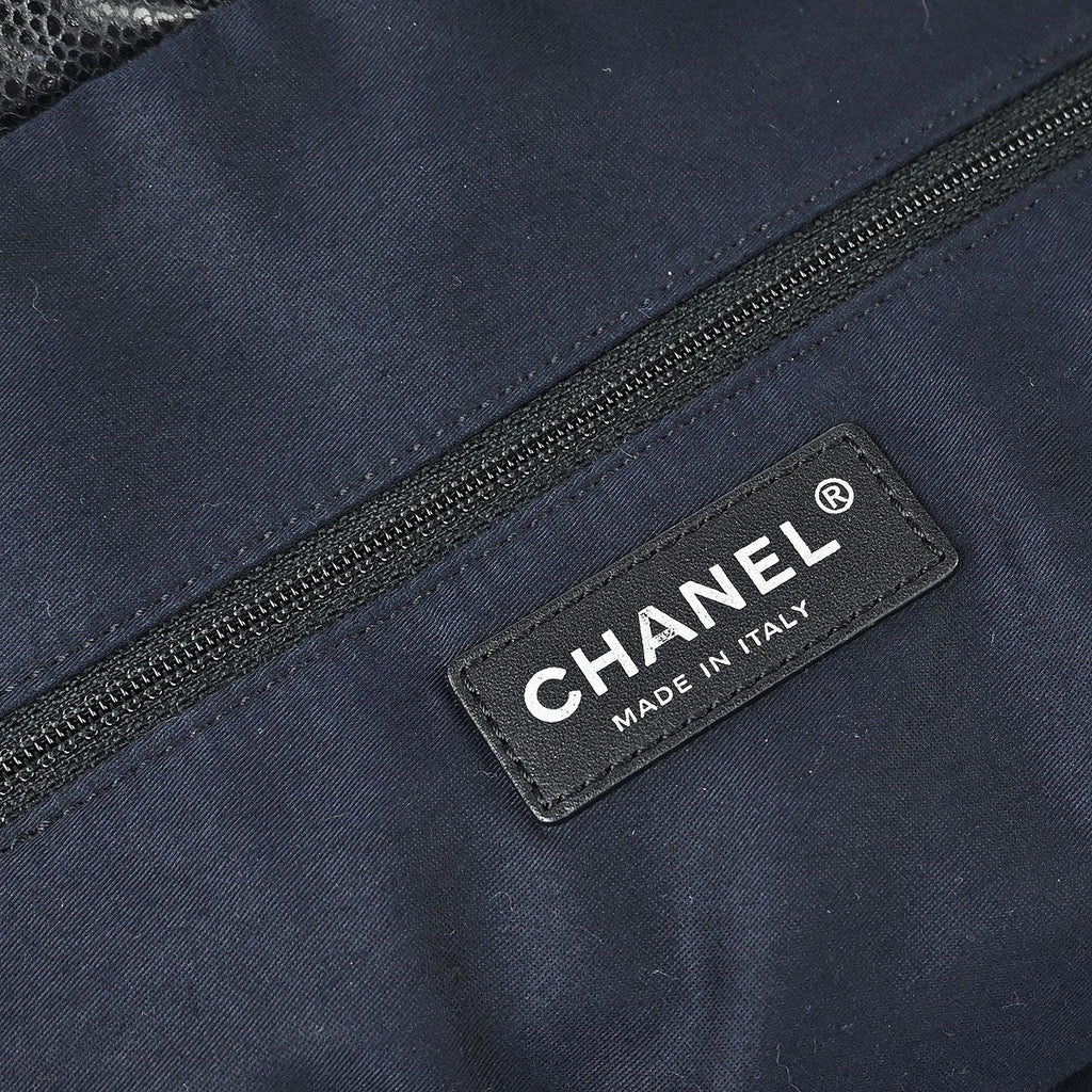 Chanel 2010-2011 Black Caviar Cells Tote Handbag