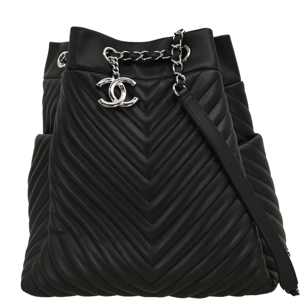 Chanel 2016-2017 Black Lambskin Chevron Drawstring Shoulder Bag