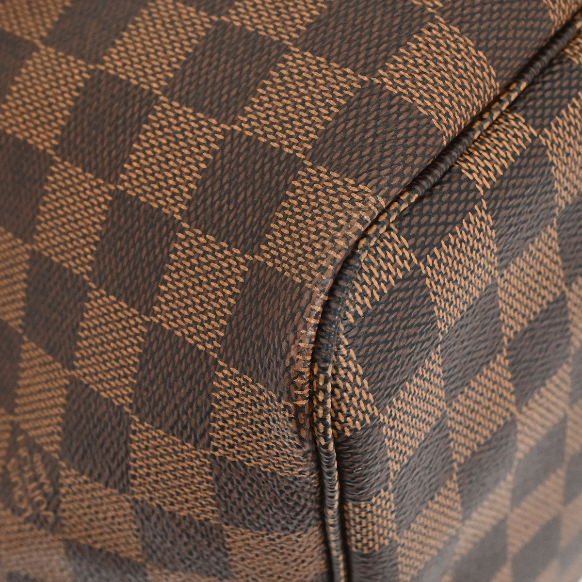 Louis Vuitton 2013 Damier Neverfull GM Tote Handbag N51106