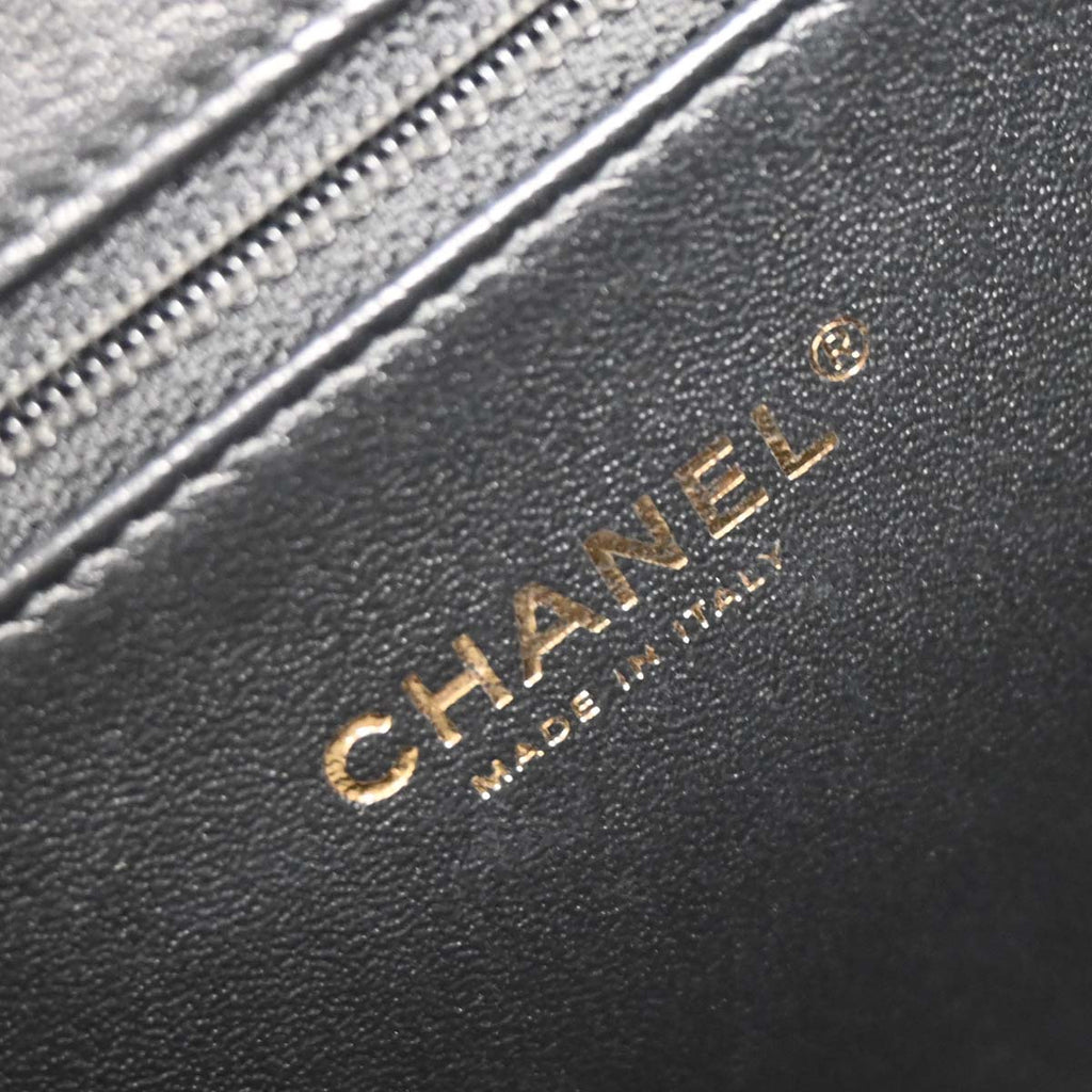 Chanel 2019 Blue Caviar CC Filigree 2way Shoulder Vanity Handbag