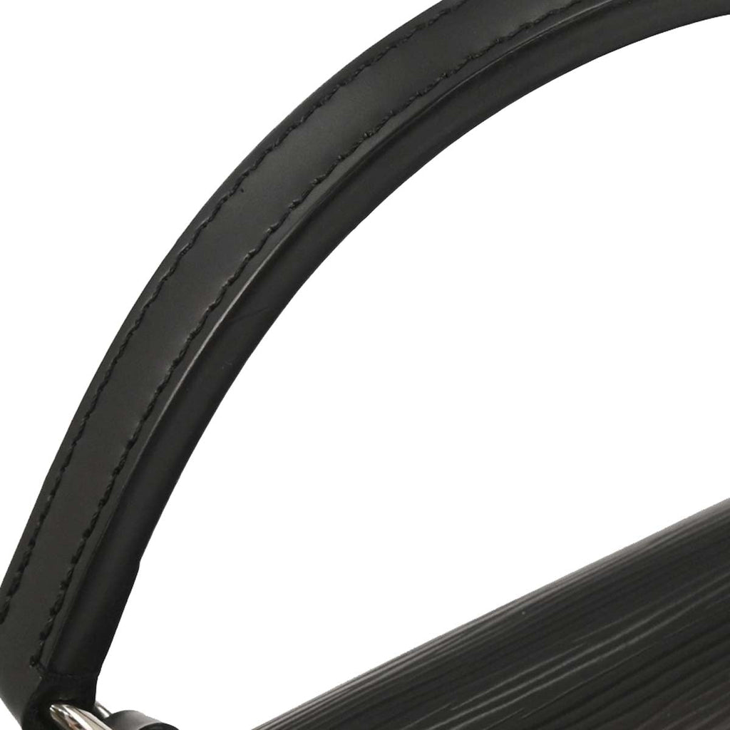 Louis Vuitton Black Epi Cluny MM 2way Shoulder Handbag M41302