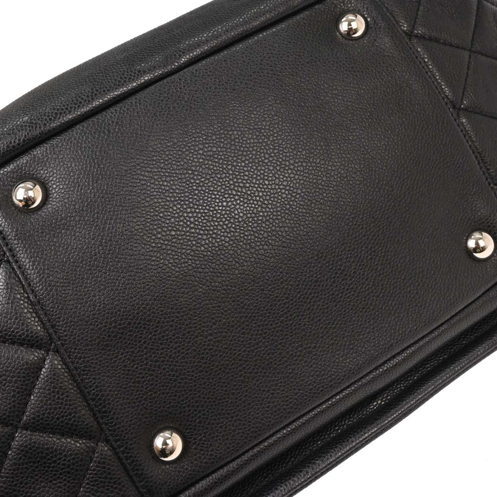Chanel 2010-2011 Black Caviar Shoulder Bag