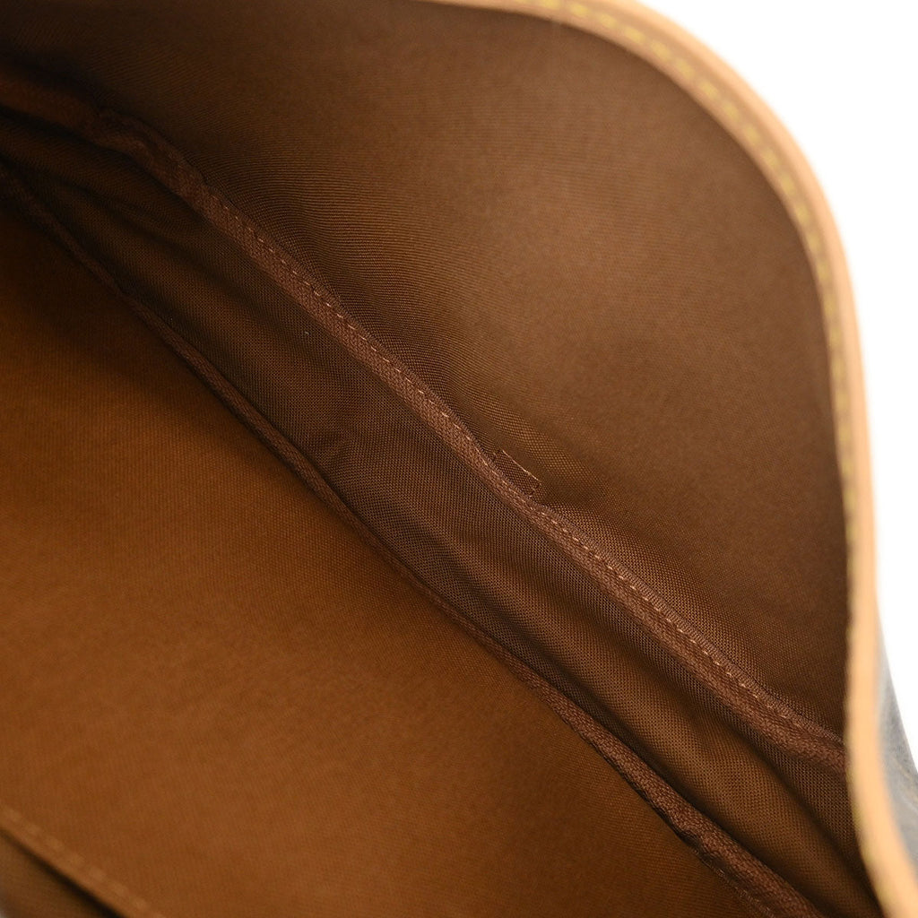 Louis Vuitton Monogram Saumur 30 Messenger Shoulder Bag M42256