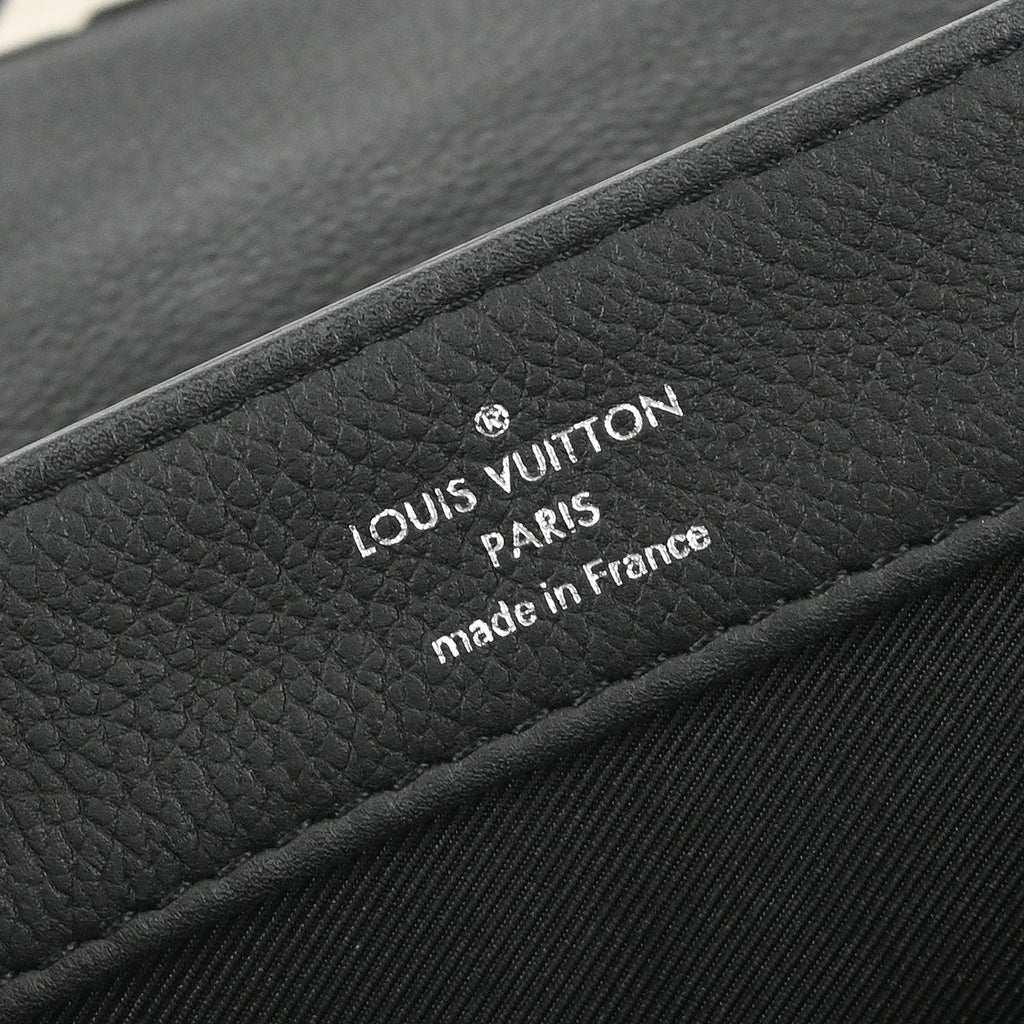 Louis Vuitton Black Lockme II BB 2way Shoulder Handbag M51200