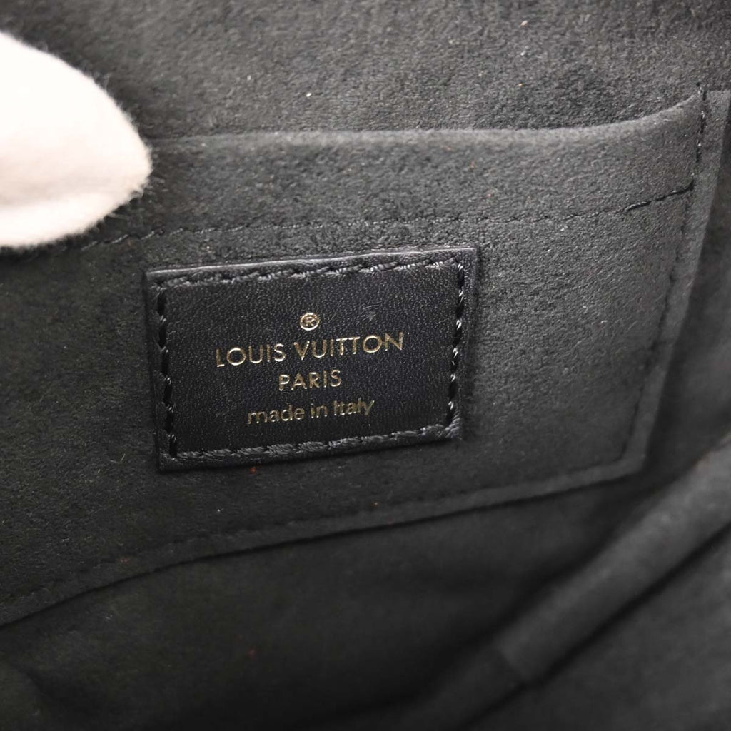 Louis Vuitton Black New Wave Heart Clutch Shoulder Bag M52796