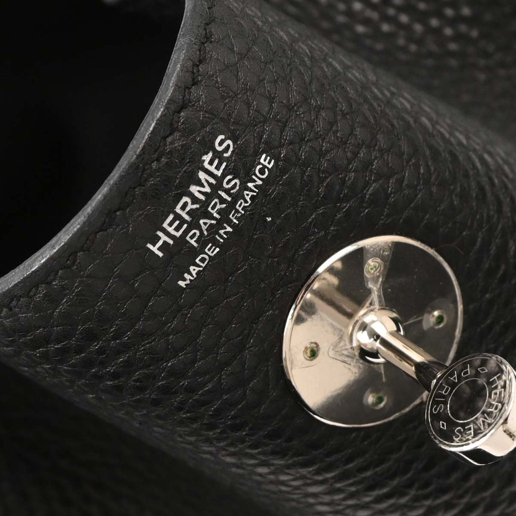Hermes Black Taurillon Clemence Lindy 26 Shoulder Bag