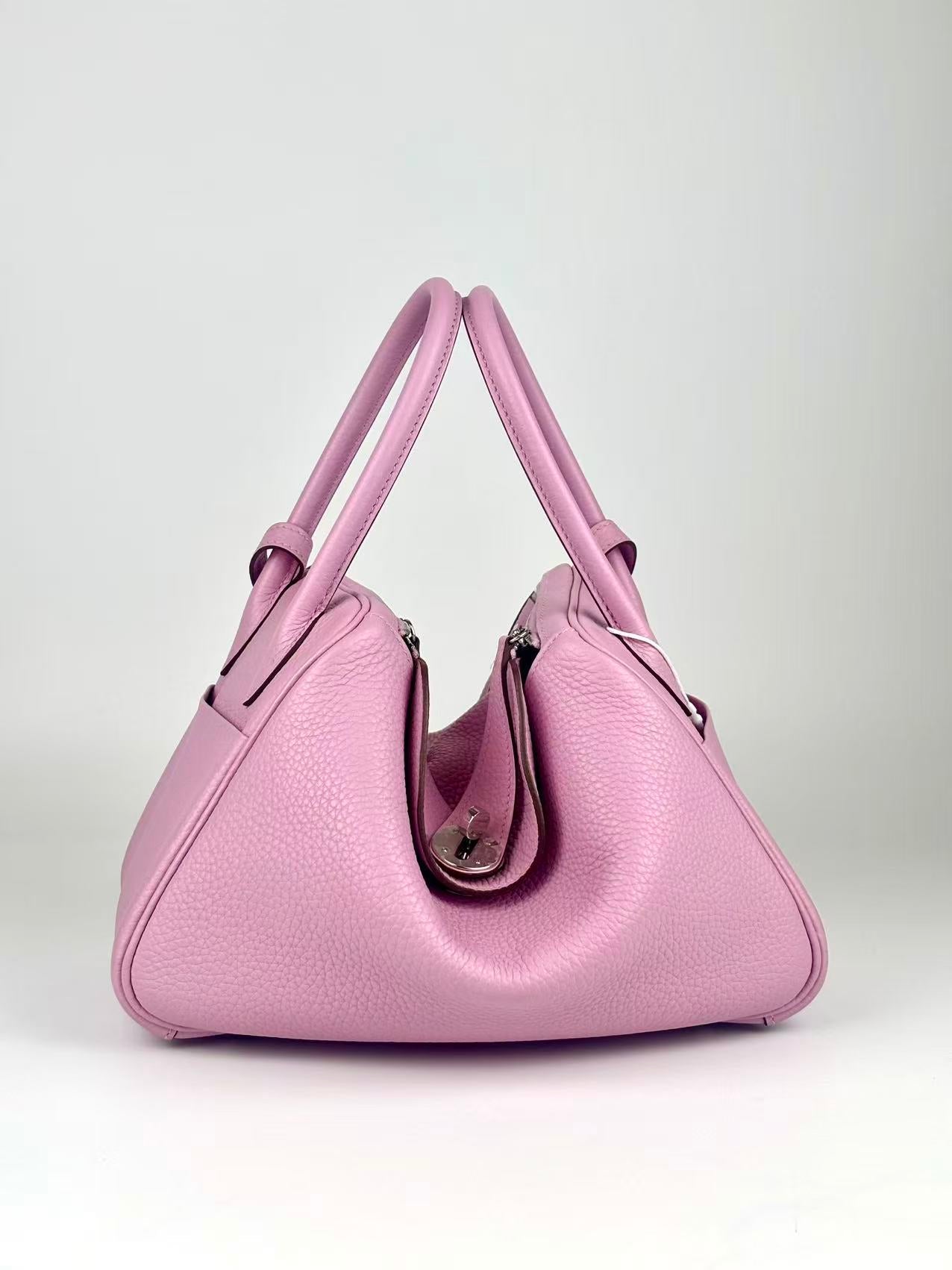 HERMÈS Lindy 26  X9