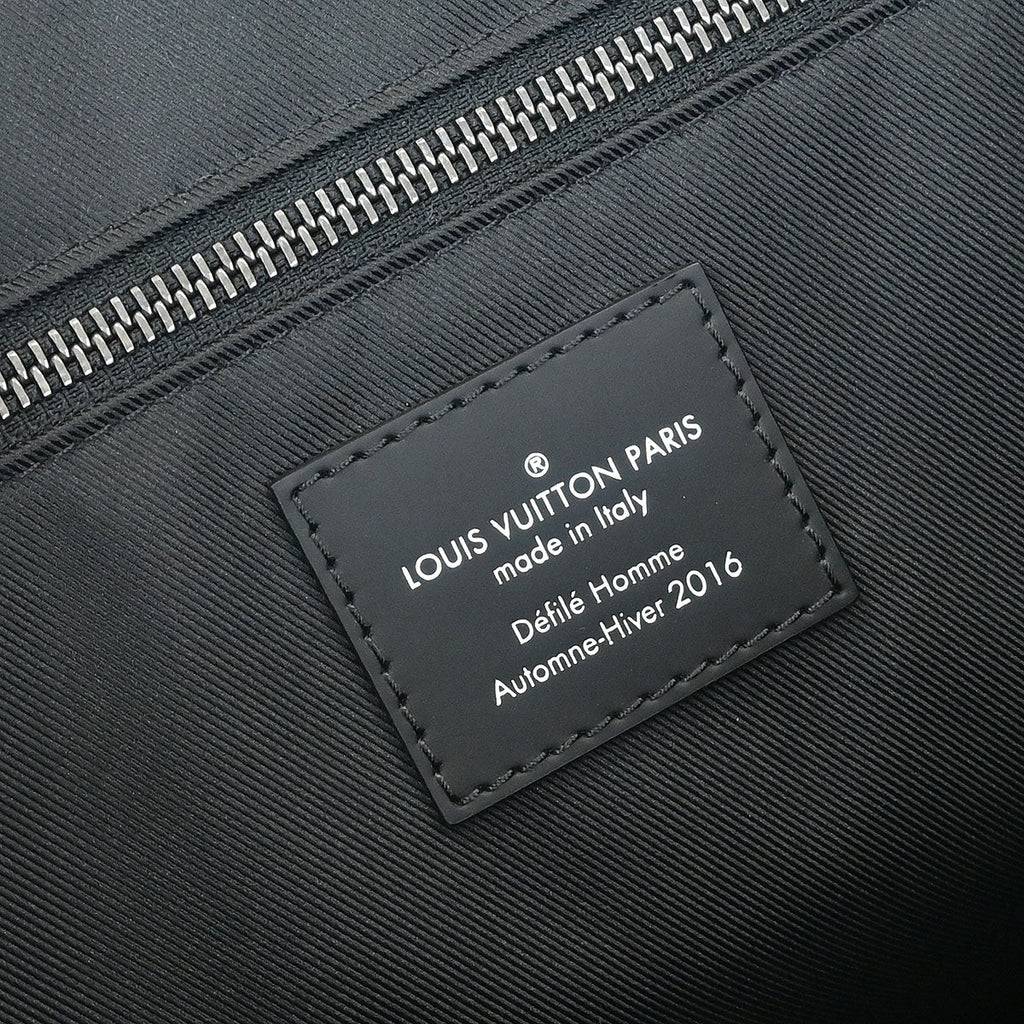 Louis Vuitton Monogram Eclipse Messenger Voyage M43276