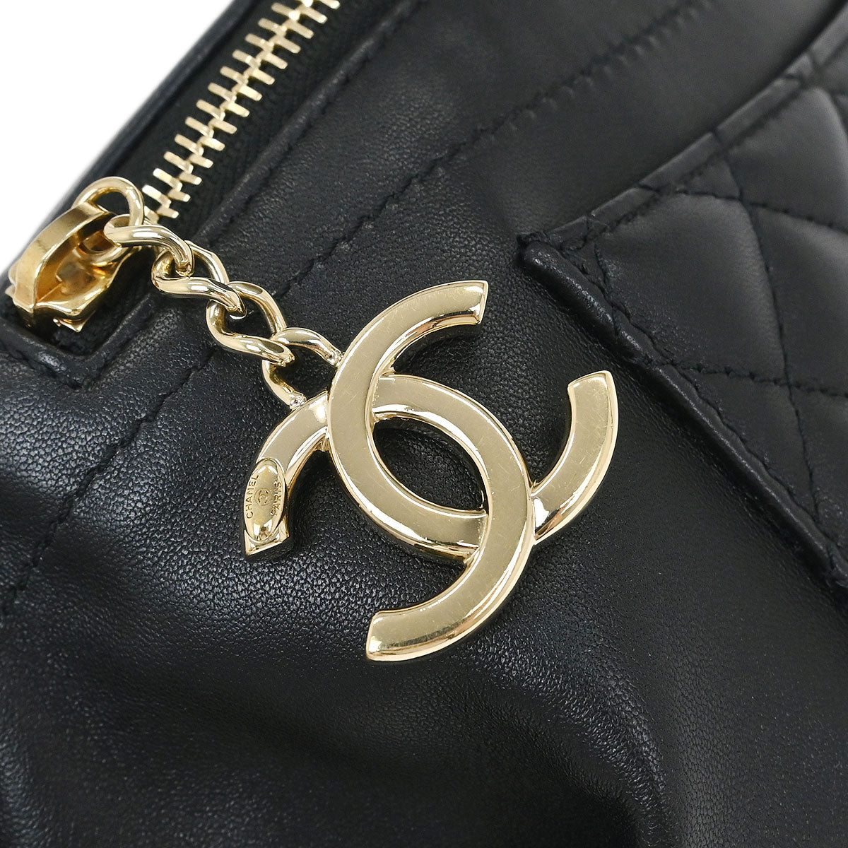 Chanel 2019 Black Lambskin Waist Bum Bag