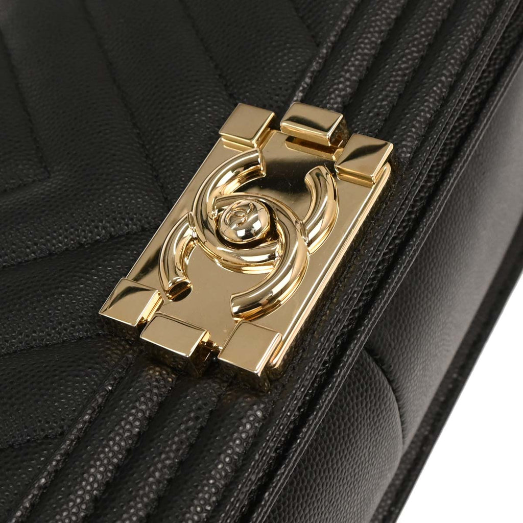 Boy Chanel 2018 Black Caviar Chevron Medium Shoulder Bag