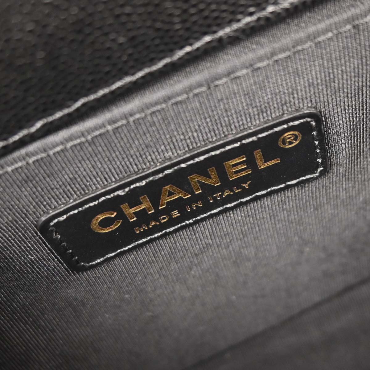 Boy Chanel 2018 Black Caviar Chevron Medium Shoulder Bag