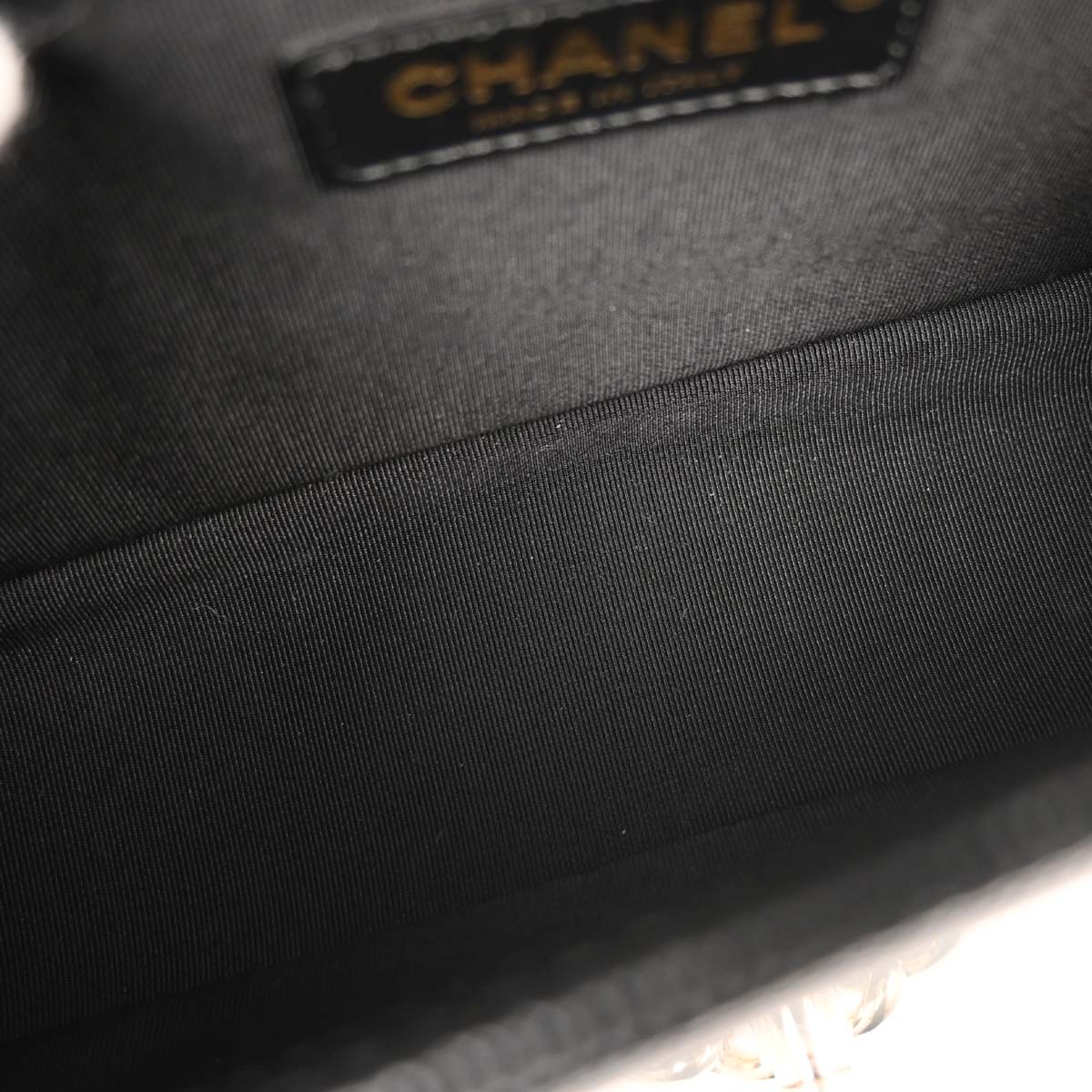 Boy Chanel 2018 Black Caviar Chevron Medium Shoulder Bag