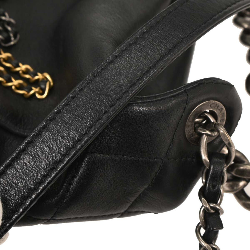 Chanel 2019 Black Calfskin Signature 2way Shoulder Handbag