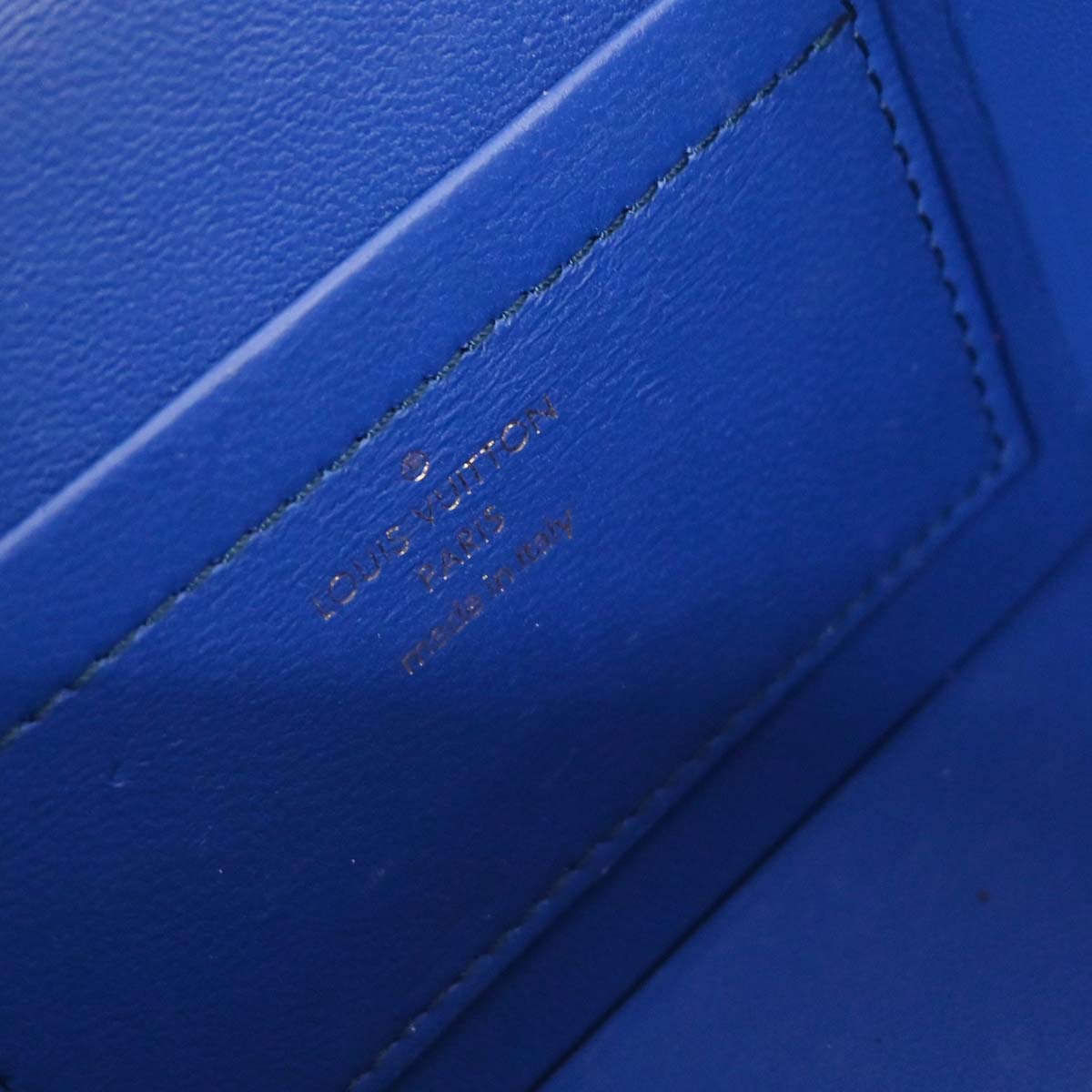 Louis Vuitton Red Vernis Bleecker Box Handbag M52464